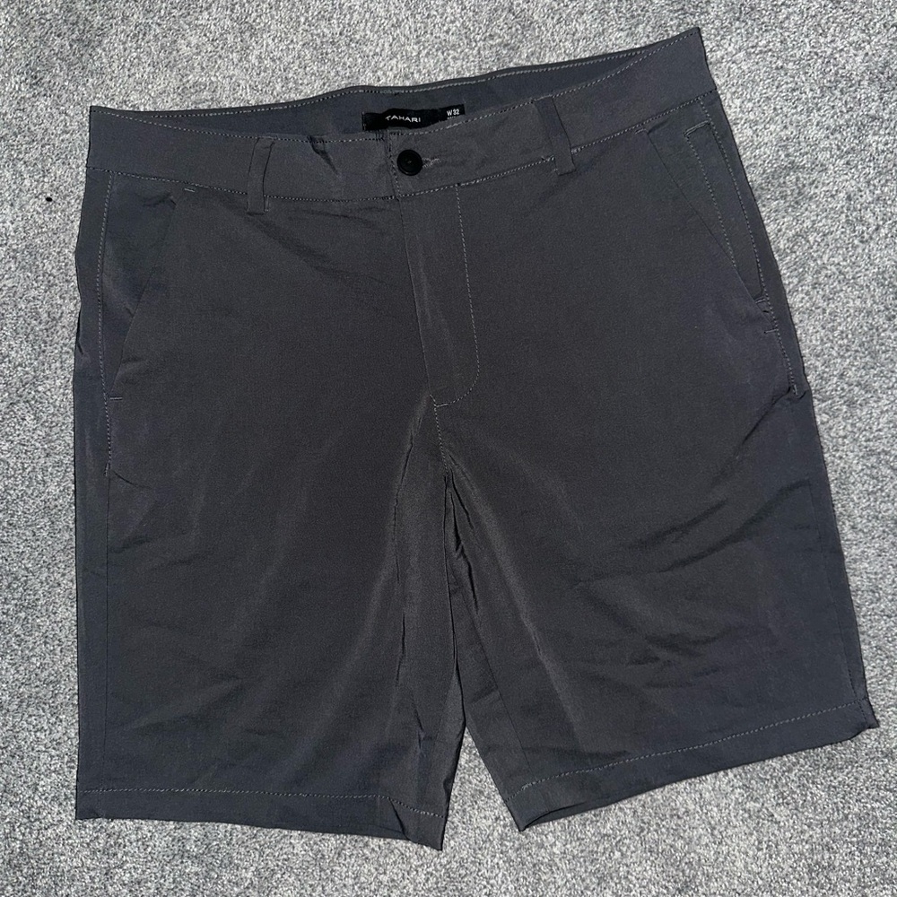 Men’s tahari shorts